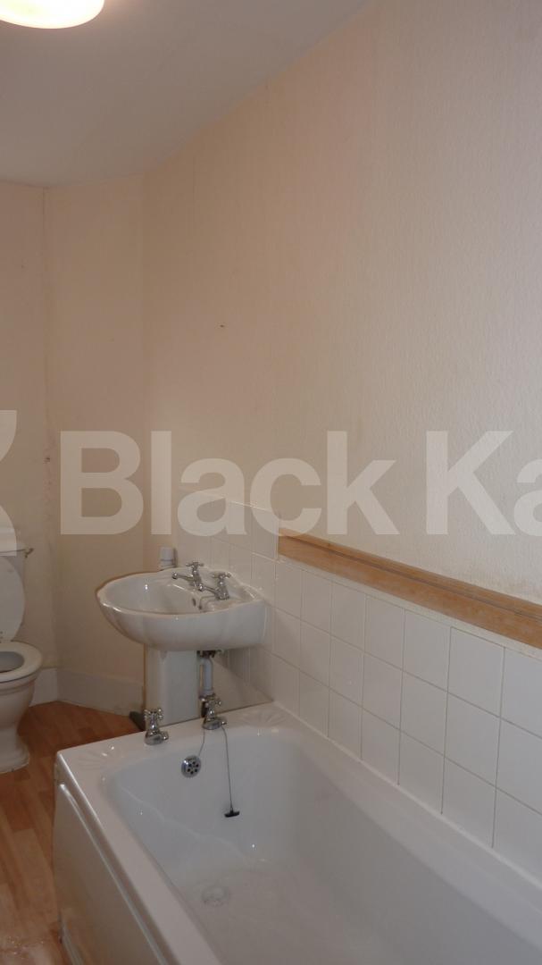 			New Instruction!, 1 Bedroom, 1 bath, 1 reception Flat			 Cottage Road, Caledonian Road